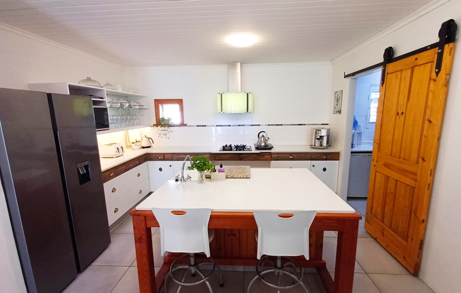 2 Bedroom Property for Sale in Palmiet Western Cape